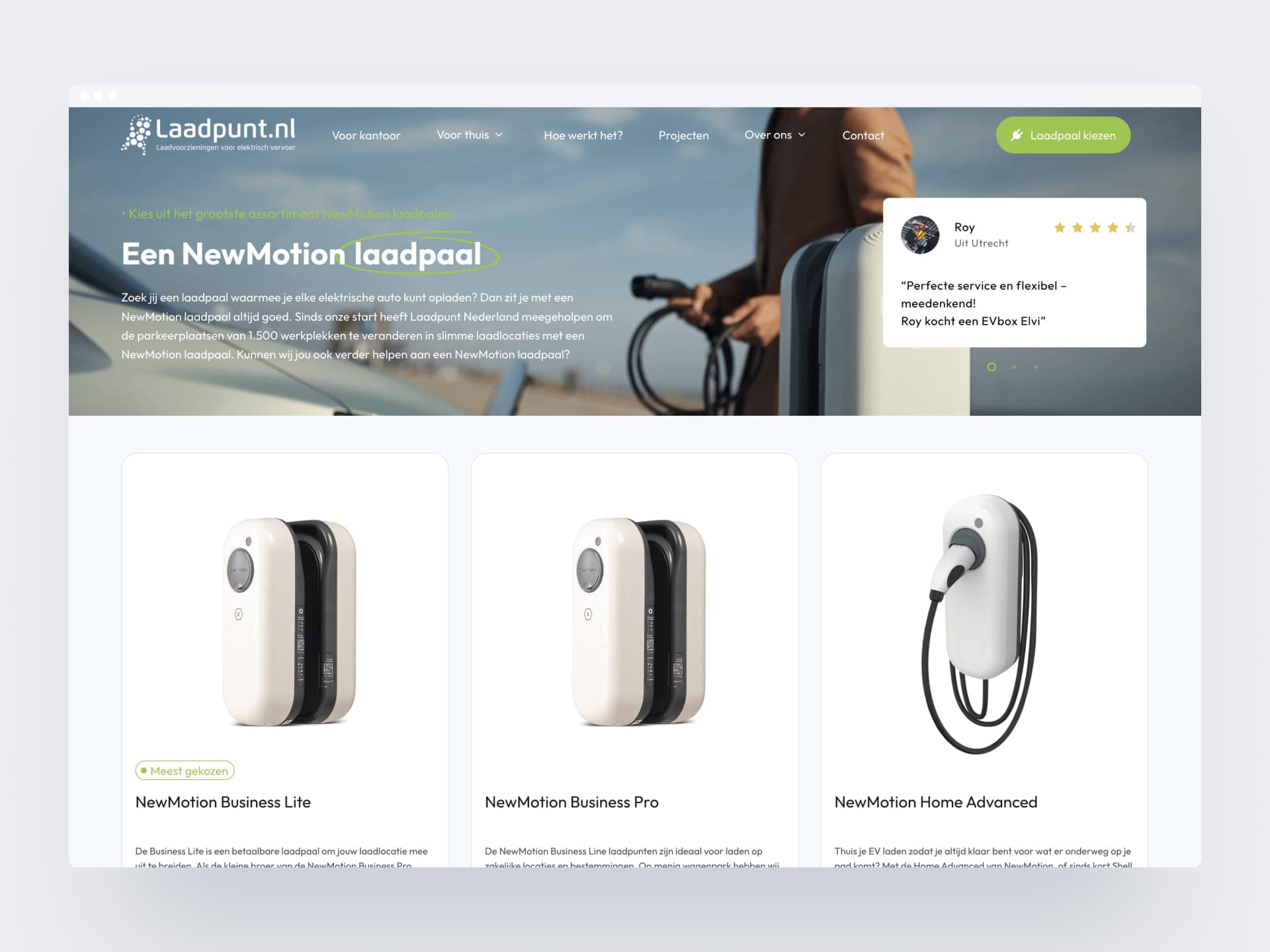 De merkpagina voor NewMotion-laadpalen met een klantreview in beeld en daaronder drie laadpaalmodellen met omschrijving.
