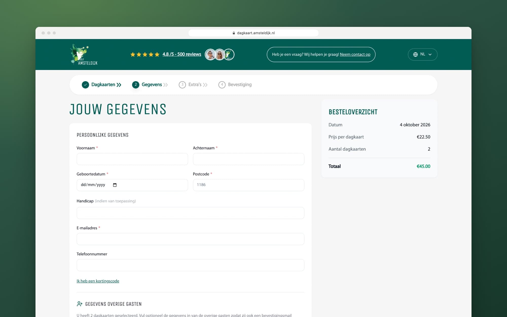 Stap 2 van de boekingsapp: de gegevens van de boeker en een blok voor de medespelers